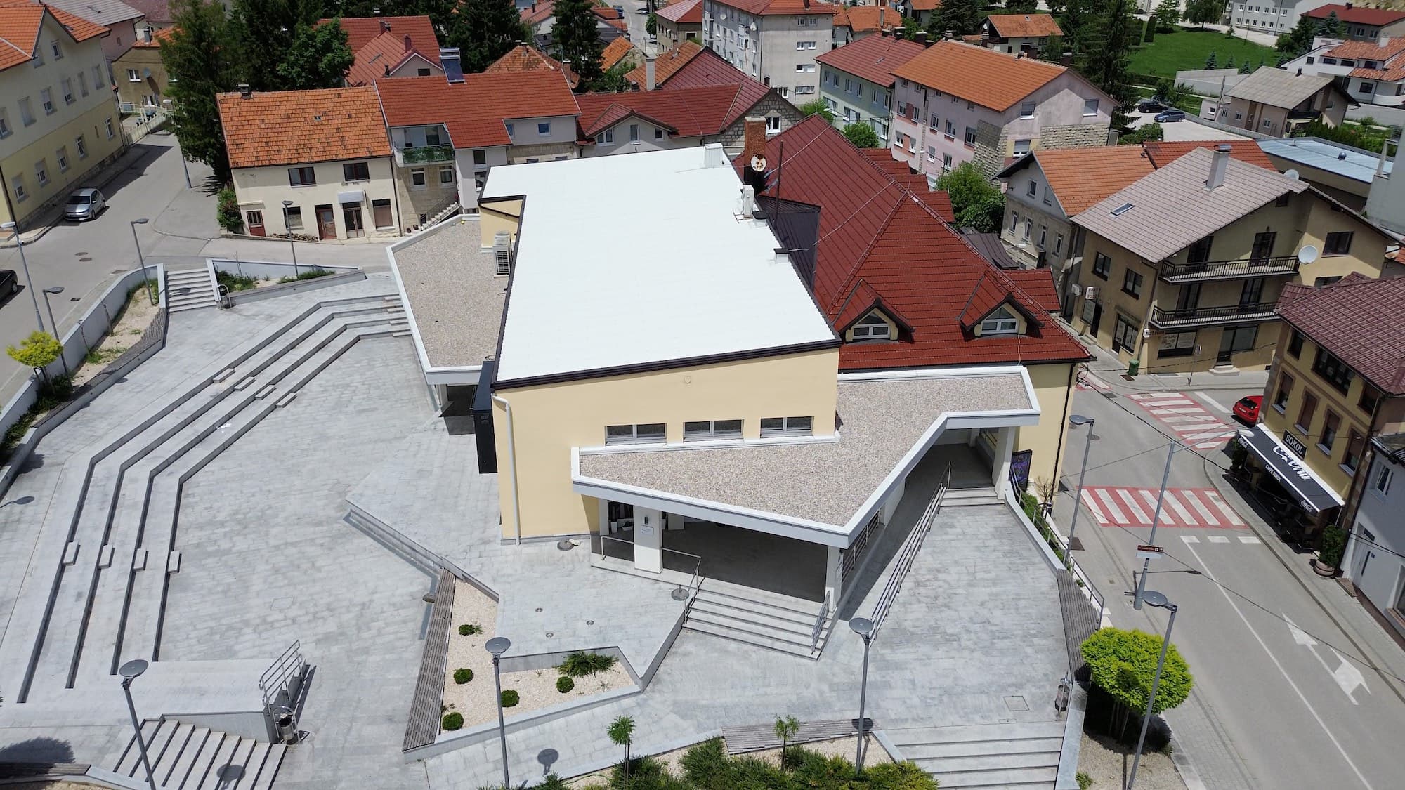 IZLOŽBA "KLASA 8" U KULTURNO-INFORMATIVNOM CENTRU TOMISLAVGRAD